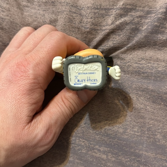 Disney Parks Vinylmation Figure Run Disney 2014 Mickey Mouse Marathon. Used - Picture 4 of 4